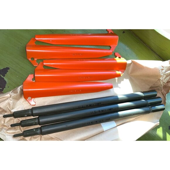 NOS US Military Replacement 1987 Shelter Half Tent 5 Pins 3 Poles Army Militaria - Picture 1 of 6